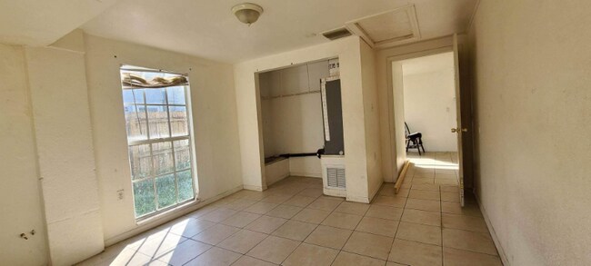 Building Photo - 8289 Pelican Rd