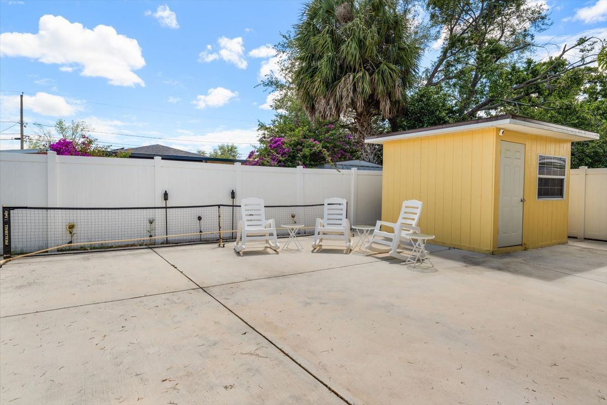 Building Photo - 2314 W Dewey St