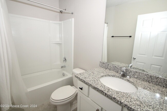 Building Photo - 695 Boughton Way