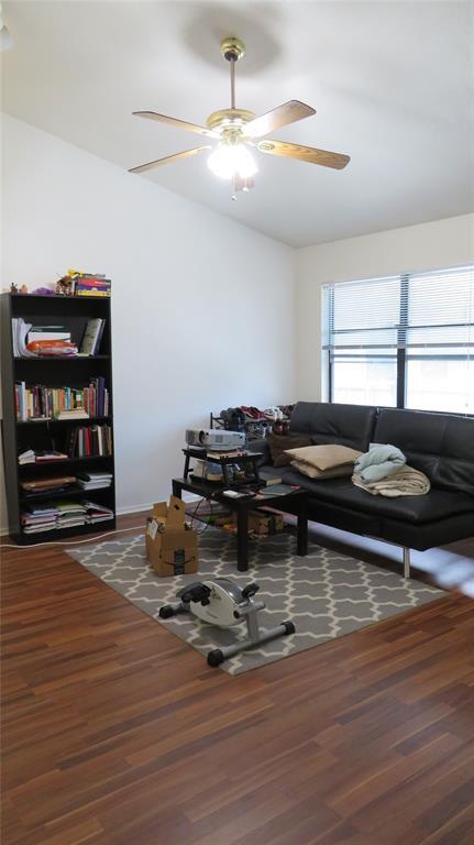 Building Photo - 106 E 30th St