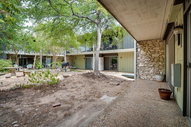 Building Photo - K505 - Riverwalk #155