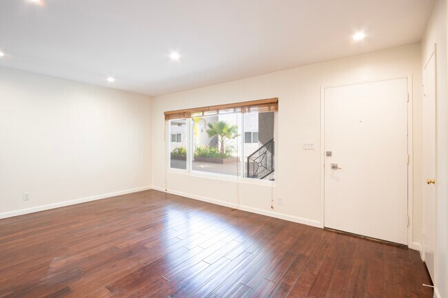 Building Photo - 2721 2nd St