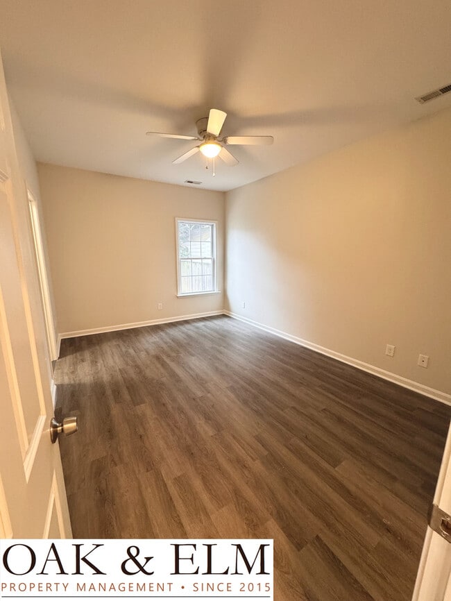 Building Photo - Beautiful 3 Bedroom Home in Prime Middletown Location Near Anchorage built in 2019!