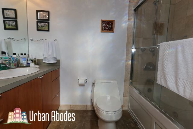 Building Photo - 1407 N Wicker Park Ave