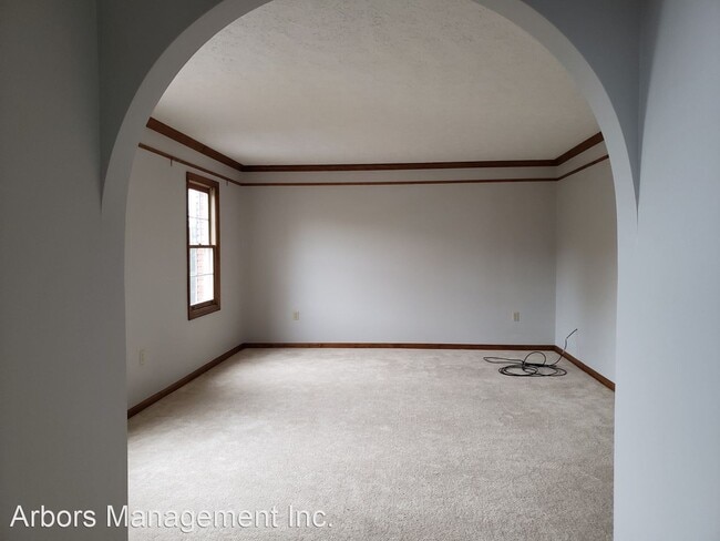 Building Photo - 3 br, 3.5 bath House - 152 WOODBINE DR