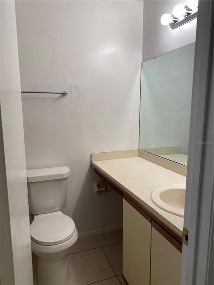 Building Photo - 857 Pebble Creek Cir