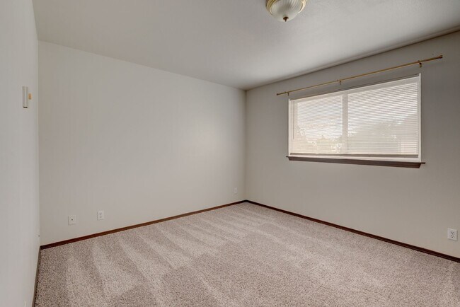 Building Photo - 1445 NW Elwha St