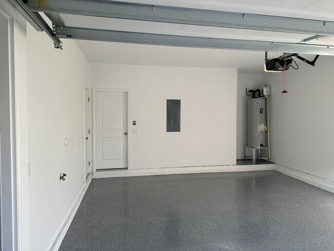 Building Photo - 2804 Austin Fls Sta