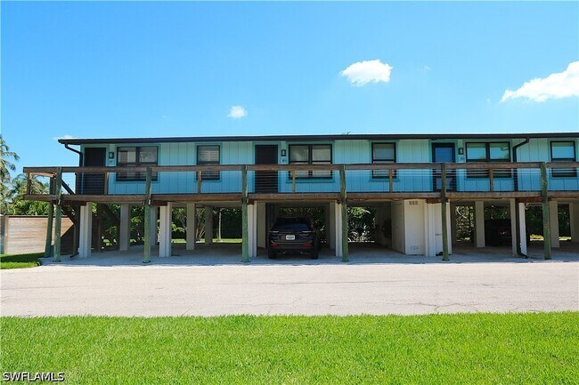 Building Photo - 611 E Palm Ave