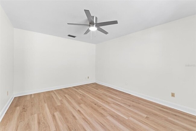 Building Photo - 1908 N Village Ave