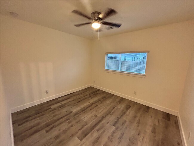 Building Photo - 6827 Mcwilliams Dr
