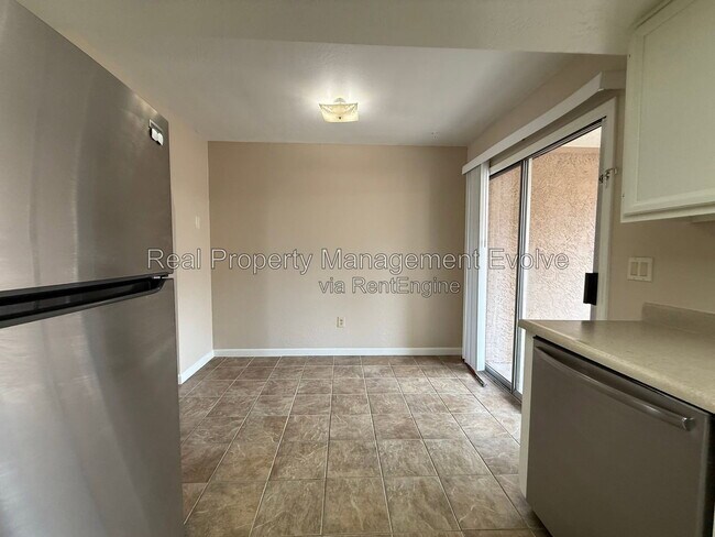 Building Photo - 18211 N 40th Pl