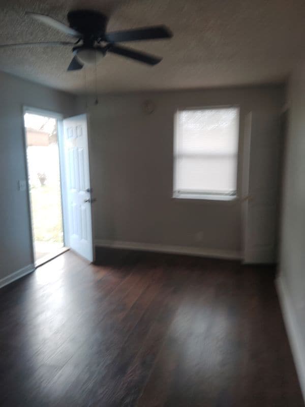 Building Photo - 3705 Brickmont Dr