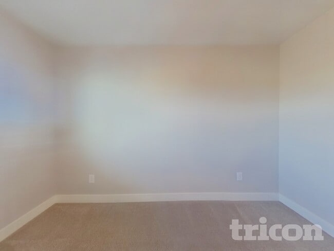 Building Photo - 2371 Coronado Ct