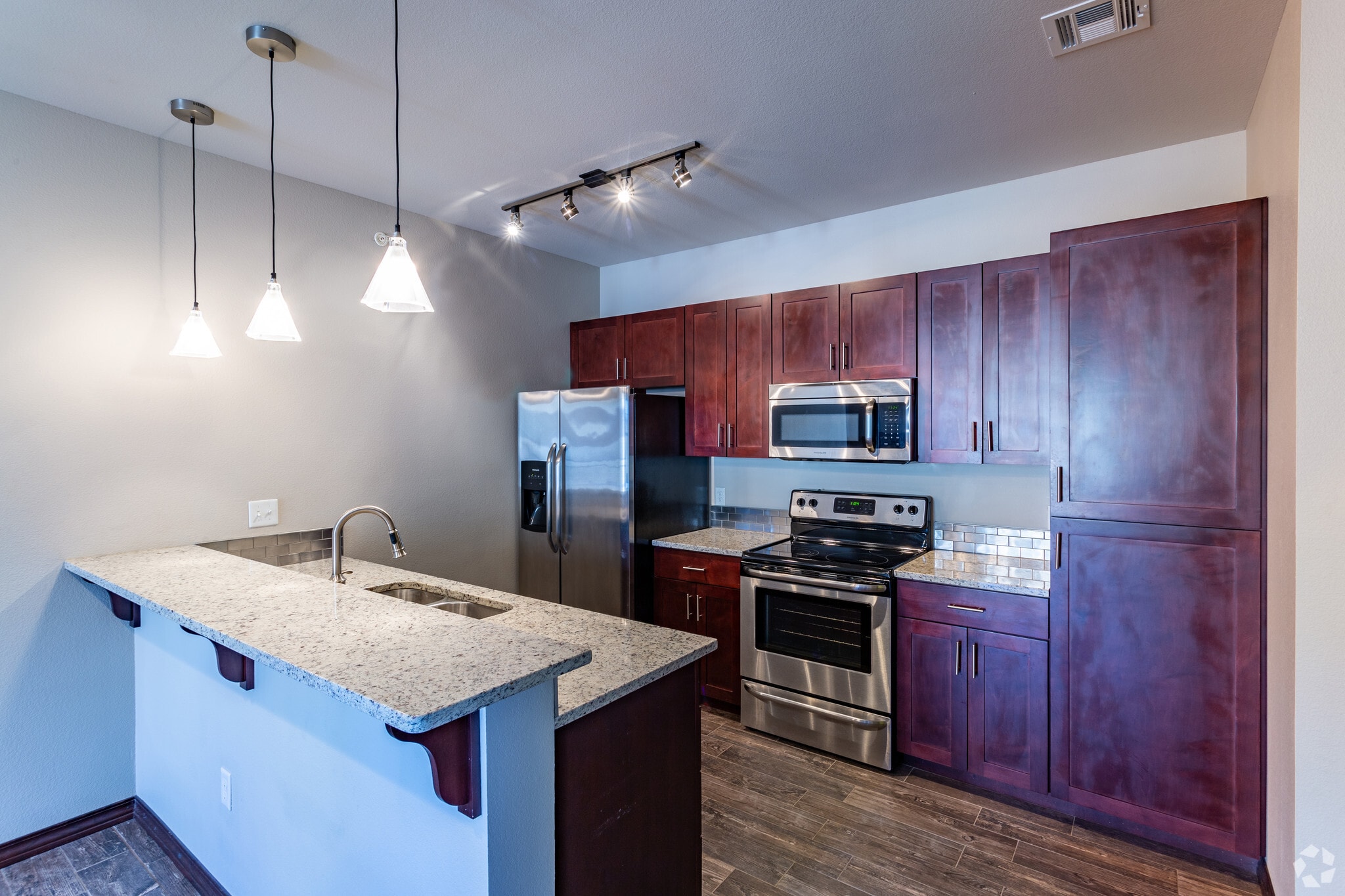 2BR, 2BA - Castellet - Villas at the Plaza