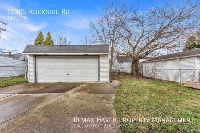 Building Photo - 15305 Rockside Rd