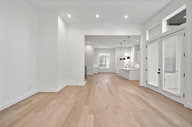 Building Photo - Brand new house in the Museum District wit...