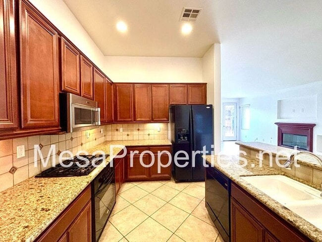 Building Photo - 11677 Ellington St