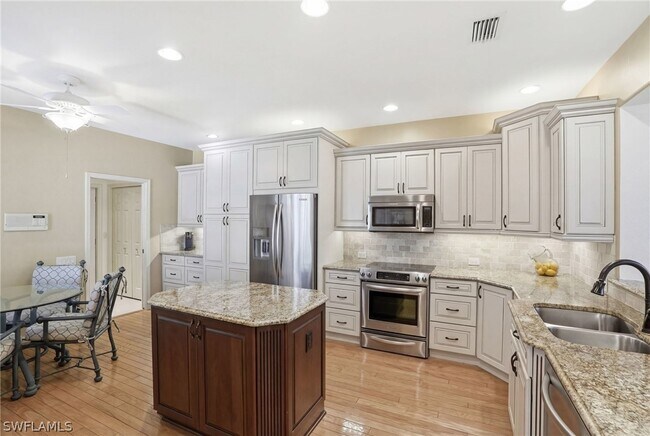 Building Photo - 483 Palo Verde Dr