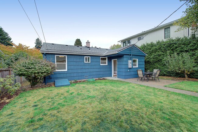 Building Photo - 3bd/1.5ba Seattle House