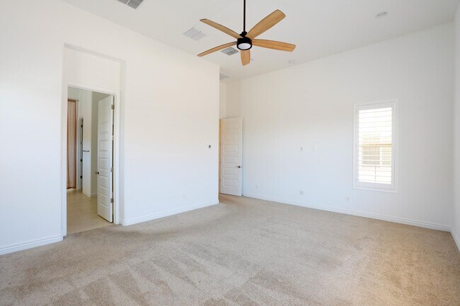 Building Photo - 27711 N 38th Dr