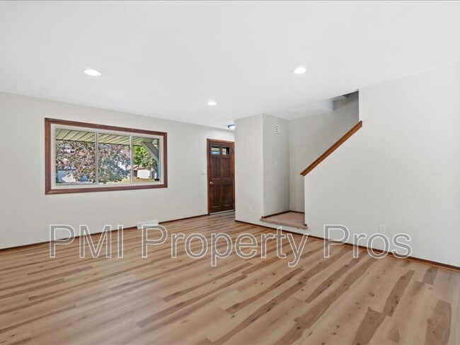 Building Photo - 8148 S 88th St