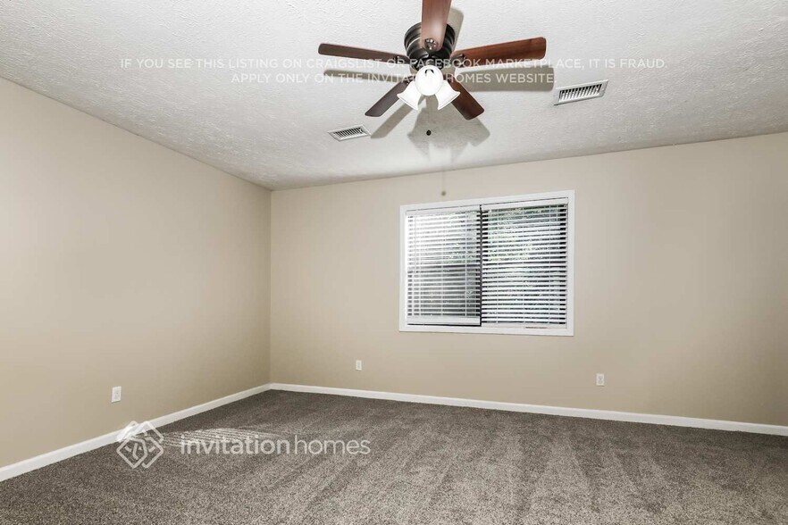Building Photo - 215 Merrydale Dr