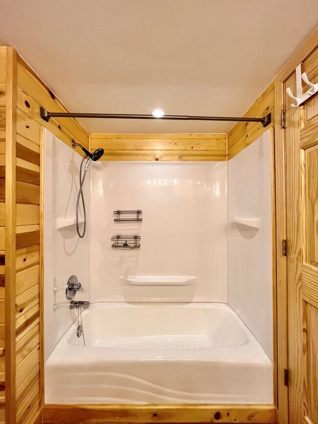 Building Photo - Spacious 3 bedroom/3 bath Townhome with 2 car Attached Garage and Private Yard in Evans, CO