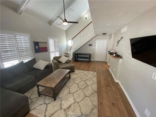 Building Photo - 300 Cooner St