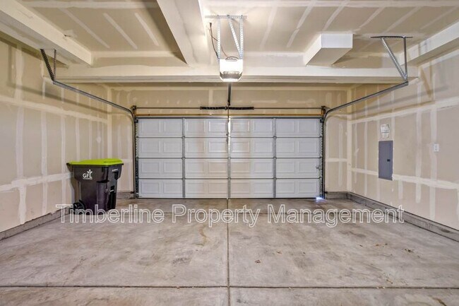 Building Photo - 7824 Woodmen Center Heights
