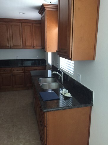 Building Photo - 922 W 25th St