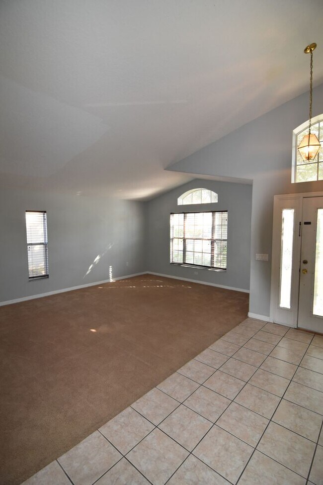 Building Photo - 233 Purslane Pass