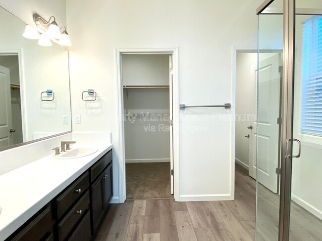 Building Photo - 4137 Beverly Ave