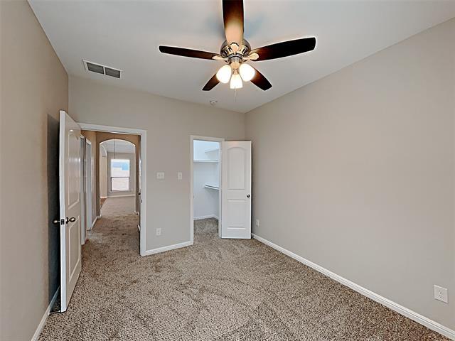 Building Photo - 1025 Prairie Heights Dr