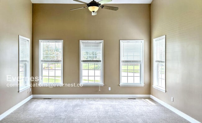 Building Photo - 100 Paxford Ct