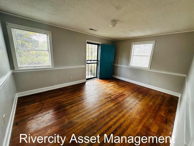 Building Photo - This home won't last long IN 38128!!!! Section 8 Welcomed!!!!