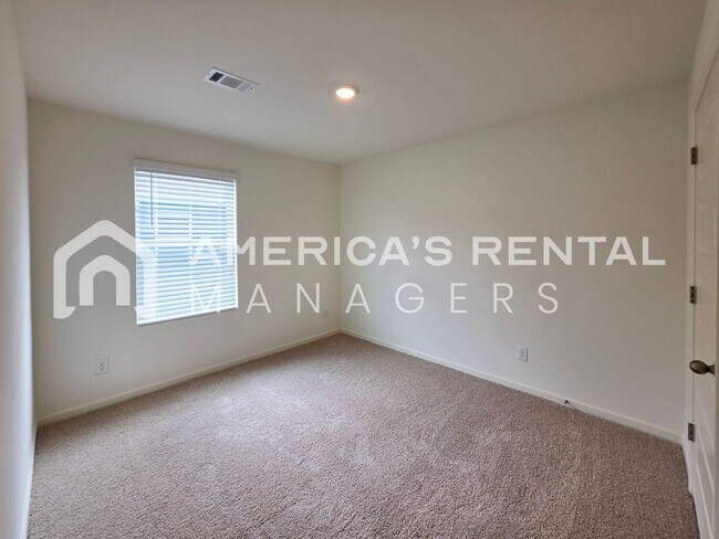 Building Photo - New Construction for Rent in Tuscaloosa, AL! DEPOSIT PENDING!