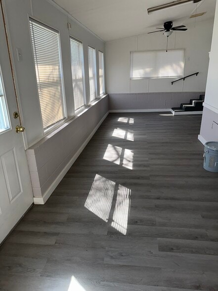 Building Photo - 1030 Canton