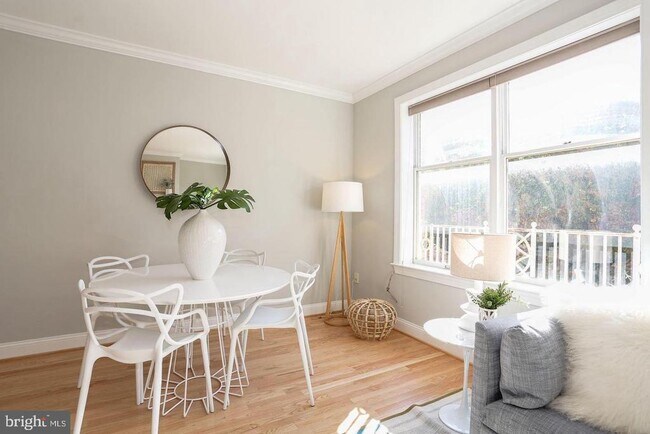 Building Photo - 1737 P St NW