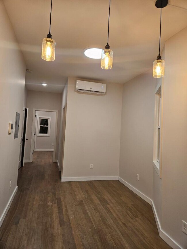 107 Magazine St 3R - 110 Magazine St