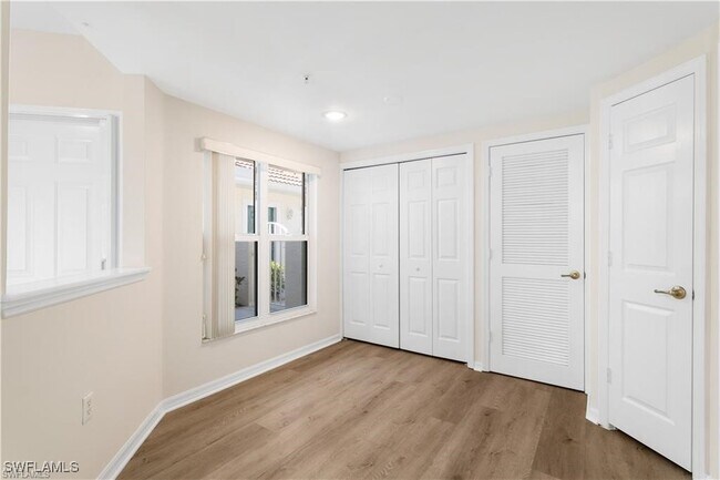 Building Photo - 5430 Worthington Ln