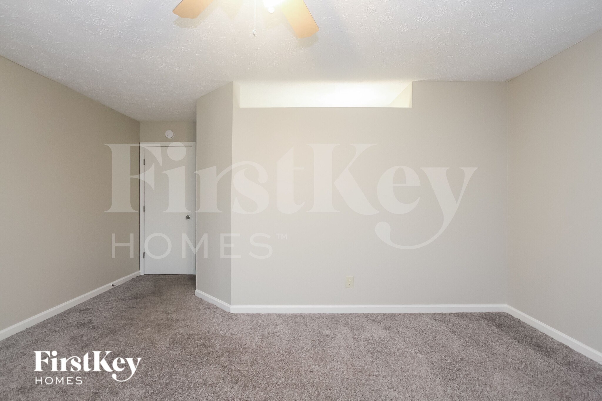 Building Photo - 4496 Braemar Dr