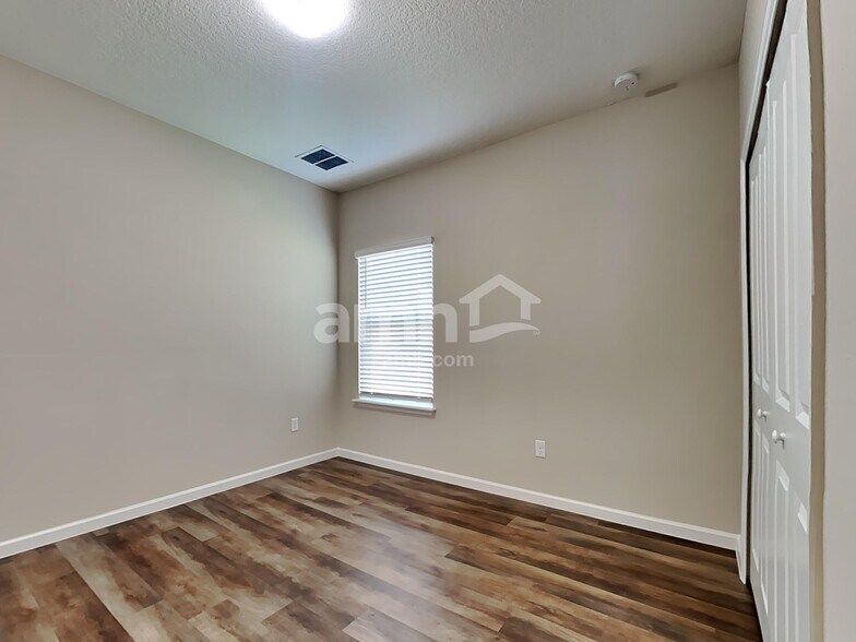 Building Photo - 179 Spruce Pt