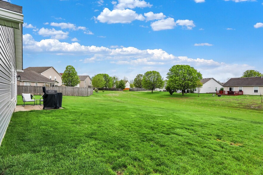 Building Photo - 5549 Wild Horse Dr