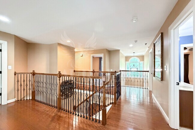 Building Photo - 5604 Pine Rock Ct