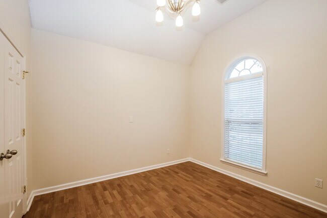 Building Photo - 2618 Wood Sage Dr