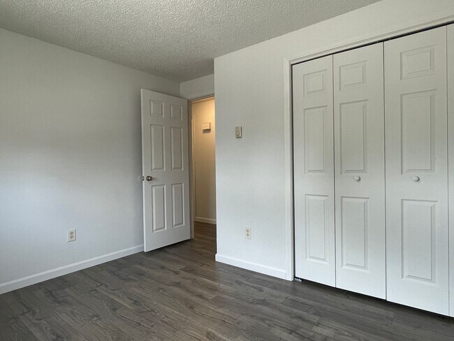 Building Photo - 2207 N Bessie_