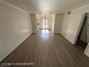 Building Photo - 229 Circle Dr