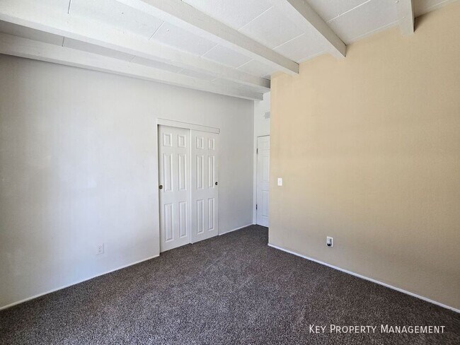 Building Photo - 713 N 18th St