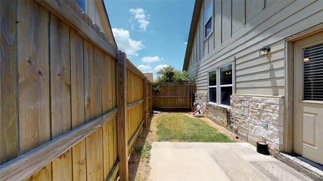 Building Photo - 3416 Cullen Trail
